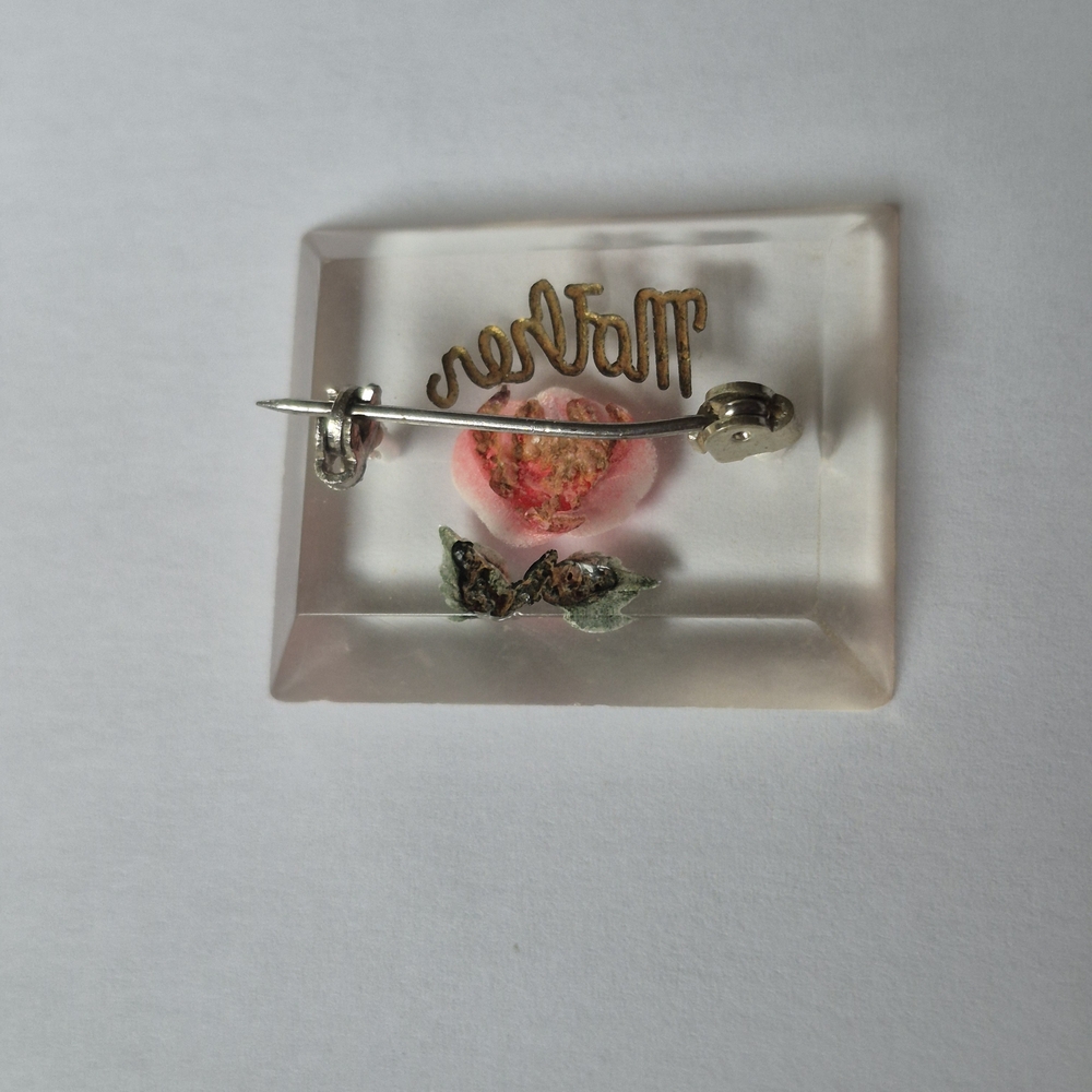 Vintage Lucite "Mother" Brooch With Pink Rose - Picture 4 of 5